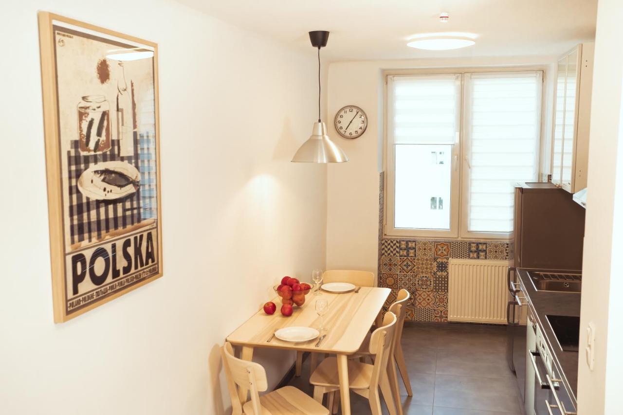 شقة وارسو  في Wilcza Apartament المظهر الخارجي الصورة